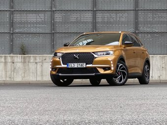 DS7 Crossback E-Tense 4x4 – vytříbený styl