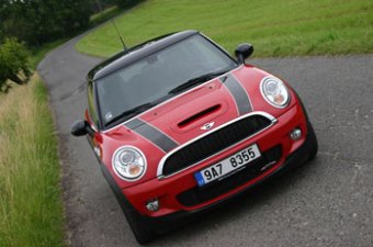 "Stylovka" nebo sportovec? - Mini John Cooper Works (TEST)