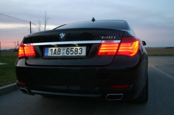 Třílitrová alternativa - BMW 740i (TEST)
