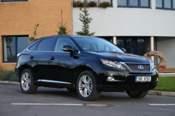 Lexus RX450h - bohatý ekolog nebo stylový milionář? (TEST)