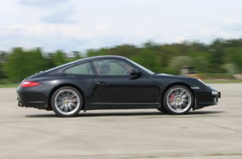 Porsche 911 Carrera 4S - celoroční příliv adrenalinu (TEST)