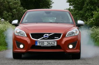 Volvo C30 2.0D R-design - nová jiskra (nejen) pro zlatou mládež (TEST)