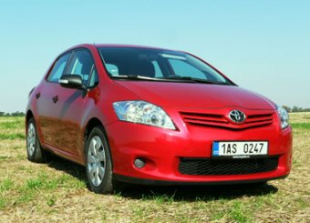 Toyota Auris 1.6 VVT-i - řidiči vstříc (TEST)