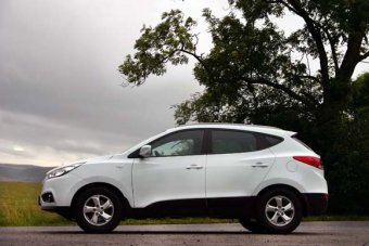 Hyundai ix35 1.6 GDI - boj na asfaltovém poli 4x2 (TEST)