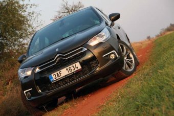 Citroen DS4 1.6 THP 200 - stylovka s povedenou technikou (TEST)