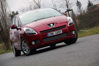 Peugeot 5008 1.6 e-HDI - robotizovaný ekonom (TEST)