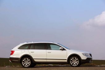 Škoda Superb Outdoor 2.0 TDI 4x4 - vlajková loď po česku (TEST)