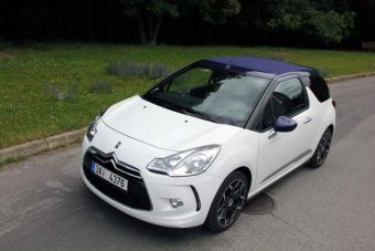 Citroen DS3 1.6 THP Cabrio - kachna s plátěnou střechou? (TEST)