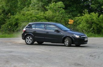 Vydařená novinka se špičkovou technikou - Opel Astra 1.7 CDTI (TEST)
